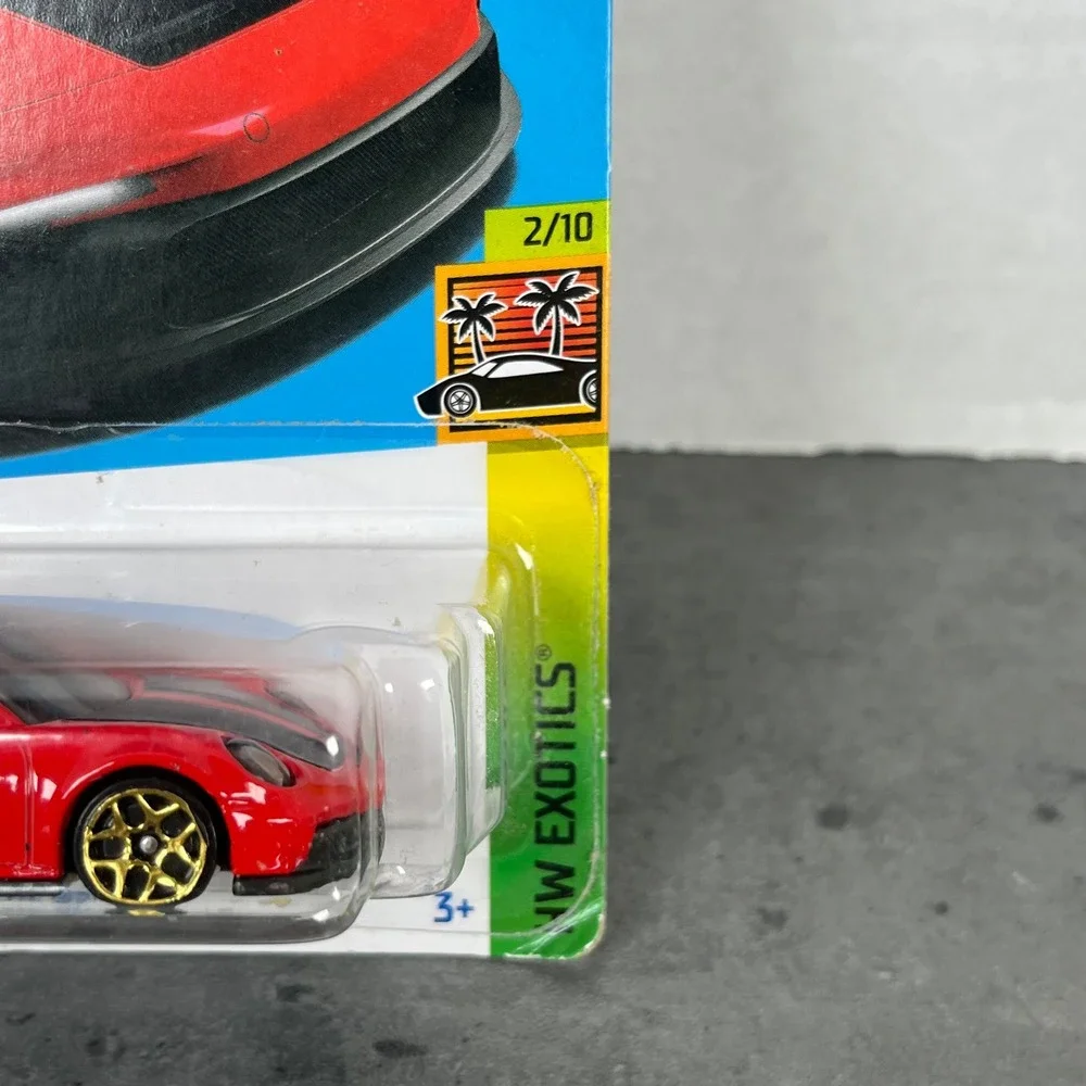 Hot Wheels Porsche 911 GT3 Red HW Exotics‎ 2 10 Toy Car Collectible